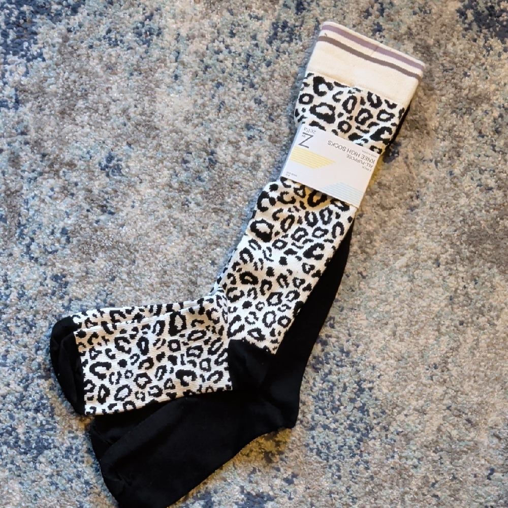 Zella Black and White Leopard Print Socks